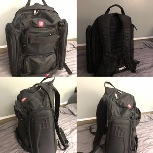 Burton skateboard backpack w/ integrated sound